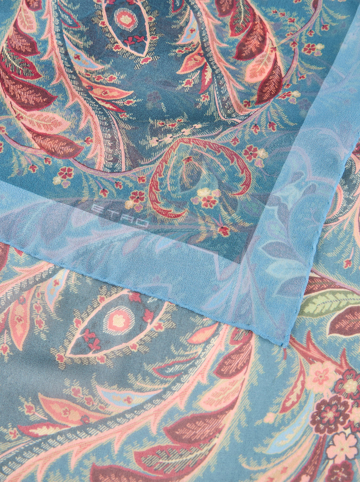 Aida Shawl Woman