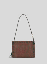 Pouch Threading Arnica